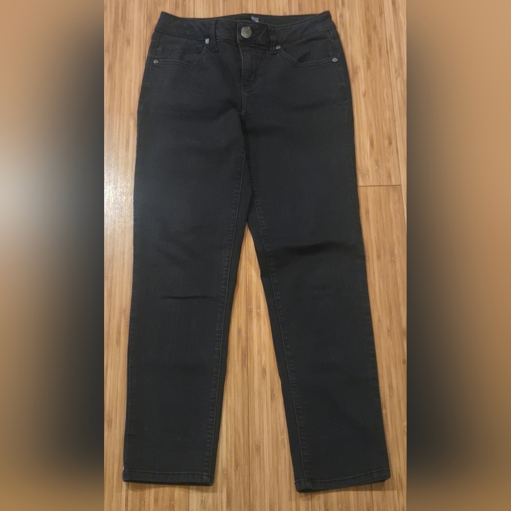 Levis Classic Soft Black Women's Jeans